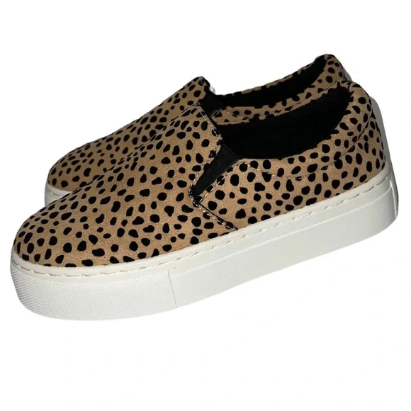 Qupid Leopard Print Slip On Sneakers - Picture 3 of 7
